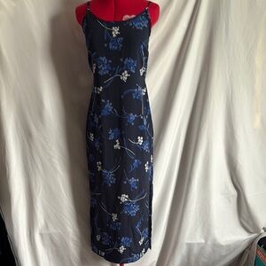 Chic Navy Floral Midi Dress SM388